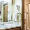 Отель Americas Best Value Inn & Suites St. Marys, фото 8