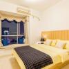 Отель Chongqing Yuzhong·JieFangbei· Locals Apartment 00132880 в Чунцине