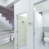 Отель OYO 724 Green Light Cafe and Bed Hostel, фото 12