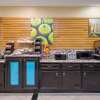 Отель La Quinta Inn & Suites by Wyndham Pearland - Houston South, фото 14