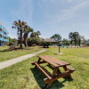 Отель New Listing! Gulf-view : Heated Pool, Hot Tub 2 Bedroom Condo, фото 18