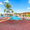 Отель Charming 1br1ba Condo Steps From Eagle Beach, фото 18