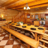 Отель Mountain Movie Inn - Six Bedroom Cabin, фото 24