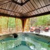 Отель 'poconos Family Getaway' w/ Game Room & Hot Tub!, фото 15