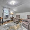 Отель Cozy Central Winooski Getaway < 1 Mi to River Walk, фото 16