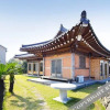 Отель Jeju Daemyoung Hanok Pension, фото 13