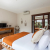 Отель Spacious Private Villa in Canggu Heart, фото 4