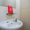 Отель RedDoorz @ Jalan Sriwijaya Semarang, фото 10