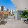 Отель St Johns Apartment 3 Bed 2.5 Bath 2 CarPark Brisbane CBD, фото 7