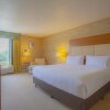 Отель Holiday Inn Express Hotel & Suites The Woodlands, фото 20
