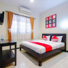 Отель OYO 1650 Griya Joglo Homestay, фото 3