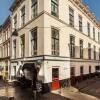 Отель Short Stay Apartment Grand Place в Гааге