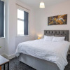 Отель Lovely 13-bed House in Coventry, фото 6