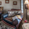 Отель Chelsea House - Three Bedroom Cabin, фото 2