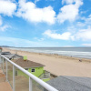 Отель Coastal Retreat - 2 Br Home, фото 21