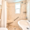 Отель Tropic Terrace #18 - Beachfront Rental Studio Bedroom Condo by Redawning, фото 4