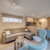 Отель Modern Chalet With Dishwasher Near the Beach, фото 5