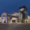 Отель Country Inn & Suites by Radisson, Roanoke Rapids, NC, фото 1