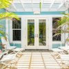 Отель Papaya Cottage by Grand Cayman Villas & Condos в Северной стороне