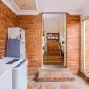 Отель Eliza 1875 Red Brick Duplex Townhouse, фото 6