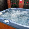 Отель Friends House, Hot Tub, Sleeps 8, фото 10