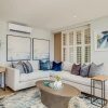 Отель Exquisite Apartment in Mouille Point near to Golf Course, фото 30