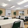 Отель Regency Inn And Suites, фото 8