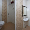 Отель OYO 15839 Hotel Queen Palace, фото 8