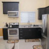 Отель Rochester Modern Chic Apartment, фото 7