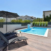 Отель Beautiful Home in Split With 4 Bedrooms, Wifi and Outdoor Swimming Pool, фото 14