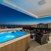 Отель Villa Magnifica Penthouse with Jacuzzi, фото 14