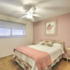 Отель 55 + Apache Junction Home: Patio & Mountain Views, фото 3