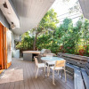 Отель Ground Floor In Venice Near The Beach 3 Bedroom Home by RedAwning, фото 13