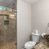 Отель The Southern Oasis 5-bedrooms A Location Sleeps 12, фото 13