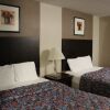 Отель Coratel Inn and Suites Maple Grove, фото 6