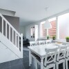 Отель Magnificent 6-Person Apartment with Roof Terrace in Ouddorp Town Centre, фото 7