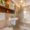 Отель OnPoint - Superb Waterside 2 bed Apt, фото 1