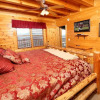 Отель Wavyleaf Retreat - Four Bedroom Cabin, фото 5