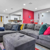 Отель Unique Escape GameRoom! Bar, BBQ, Spacious, and Near Beach, фото 5