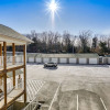 Отель Lakefront Camdenton Condo: Grill & Community Pool, фото 7