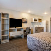 Отель WoodSpring Suites Knoxville-Cedar Bluff, фото 12
