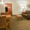 Отель Comfort Suites Fort Pierce I-95, фото 11