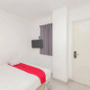 Отель RedDoorz near Kaza Mall Surabaya, фото 11