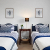 Отель Portsea - Sea Views Close to Beach, фото 6