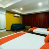 Отель OYO 89456 V Motel, фото 21