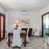 Отель This large apartment is located on the ground floor, has a beautiful garden and a spacious terrace o, фото 30