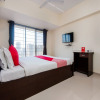 Отель OYO 13002 Goregaon West, фото 6