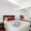 Отель 14 York St Condo-Downtown-CN Tower в Торонто