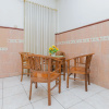 Отель Reddoorz Syariah Mojosari, фото 10