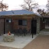 Отель Immaculate 2-Bed Cottage in Marloth Park, фото 9